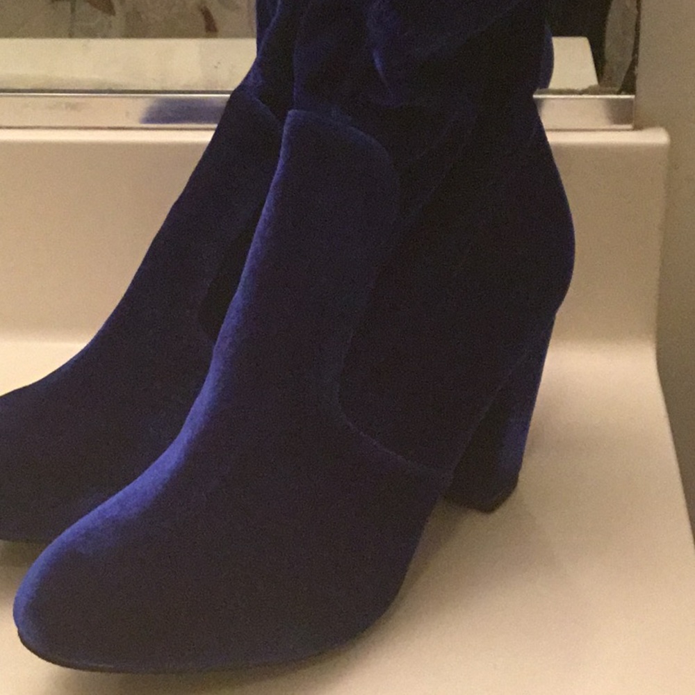 Royal Blue Woman Heel
